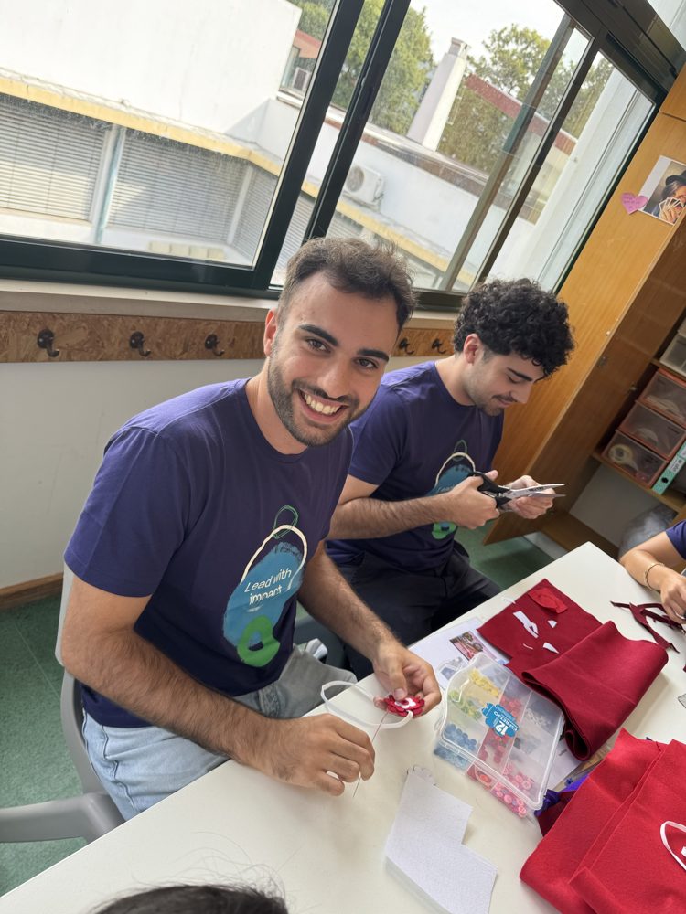 Leonardo during a craft workshop at AFID